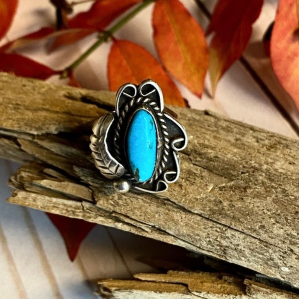 Vintage Native American turquoise ring